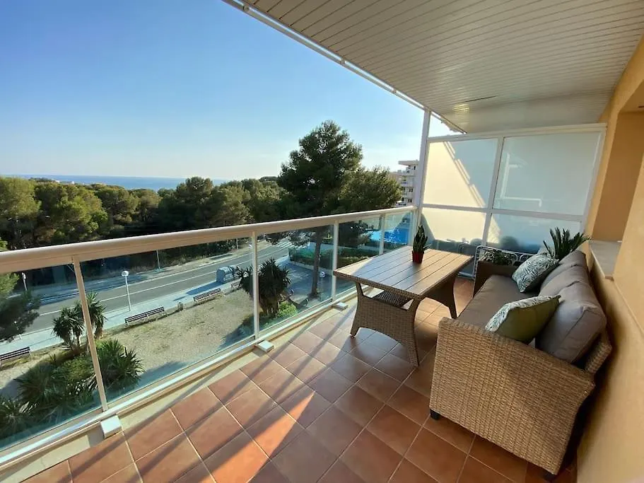 Peaceful Apartment With Sea View And Parking In Cap Salou