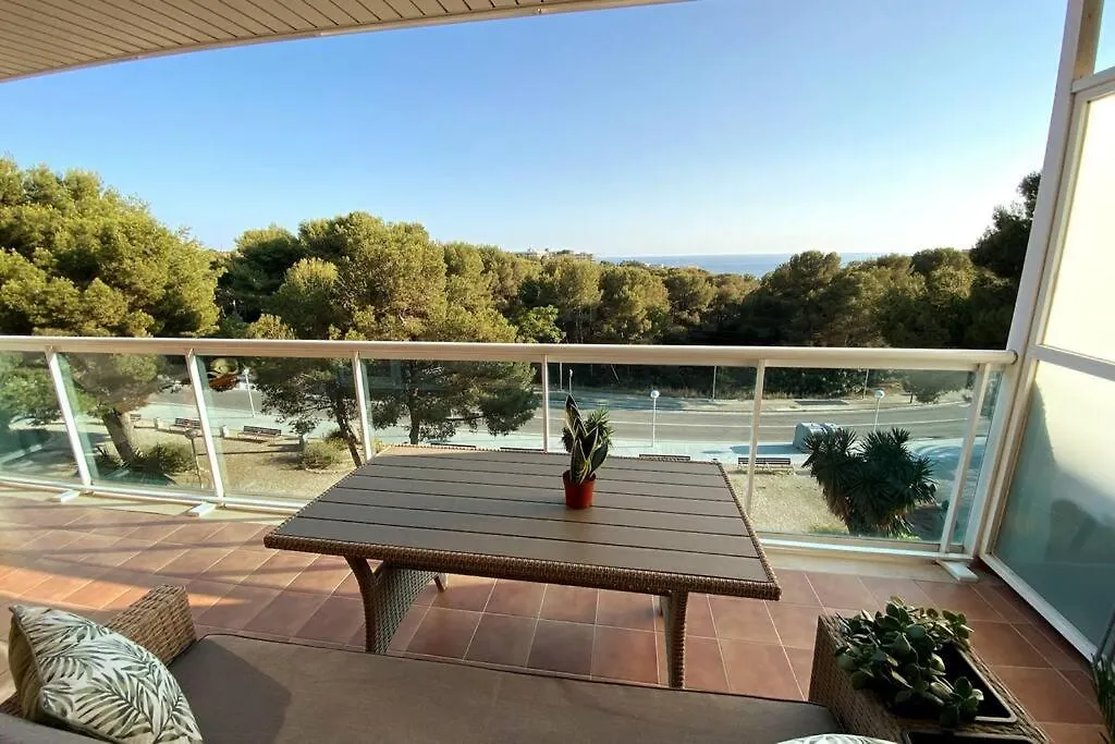 Peaceful Apartment With Sea View And Parking In Cap Salou