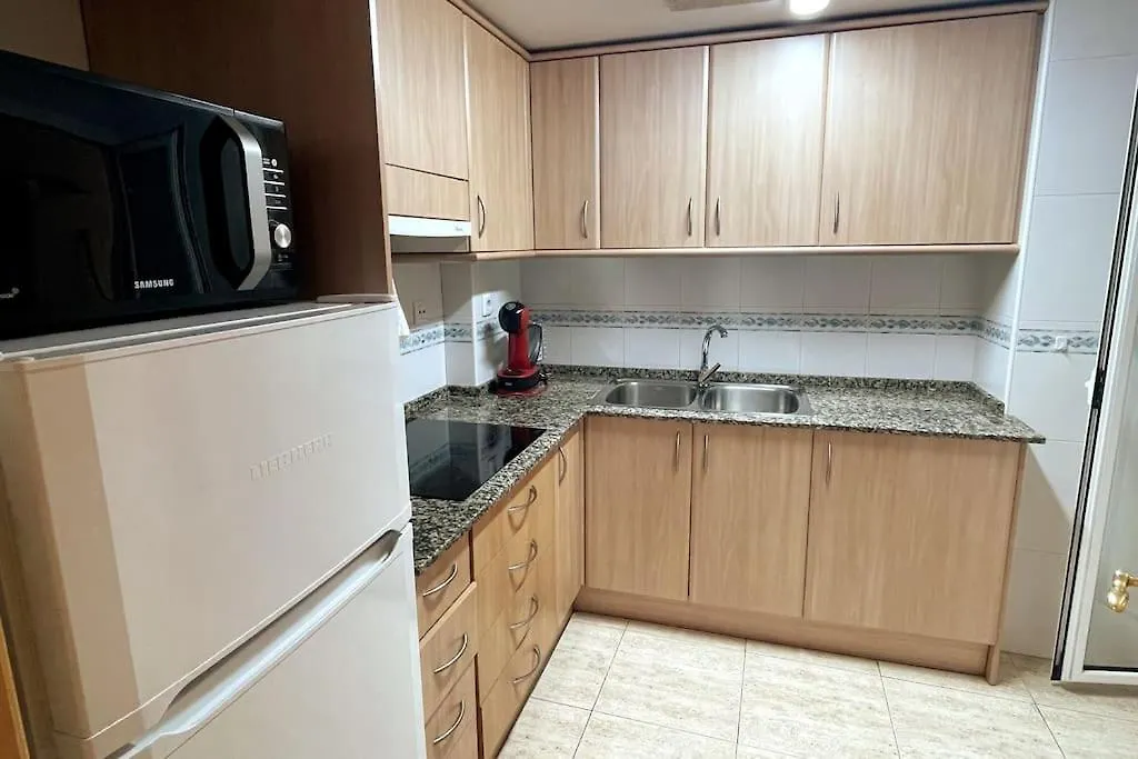 Peaceful Apartment With Sea View And Parking In Cap Salou