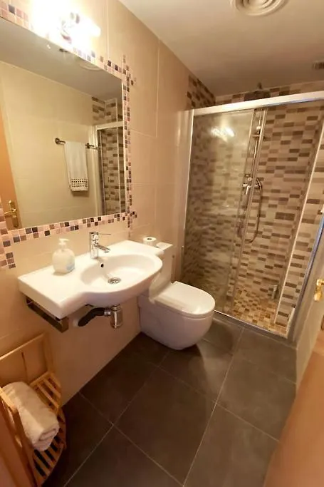 Peaceful Apartment With Sea View And Parking In Cap Salou